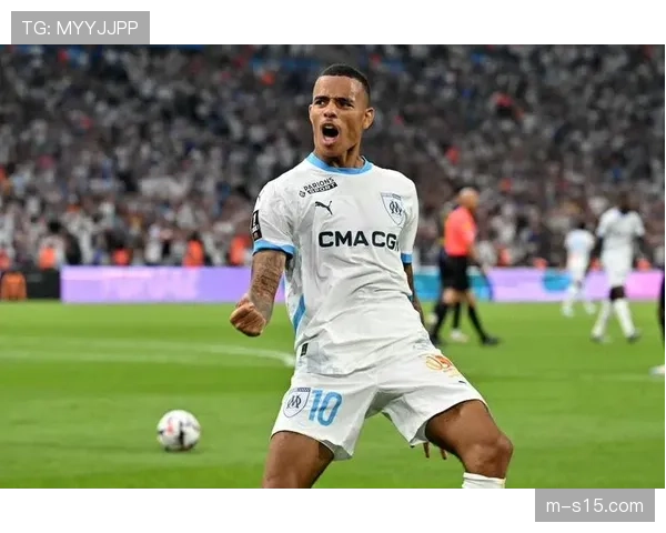 格林伍德轻巧挑射破门，马赛1-0领先斯特拉斯堡